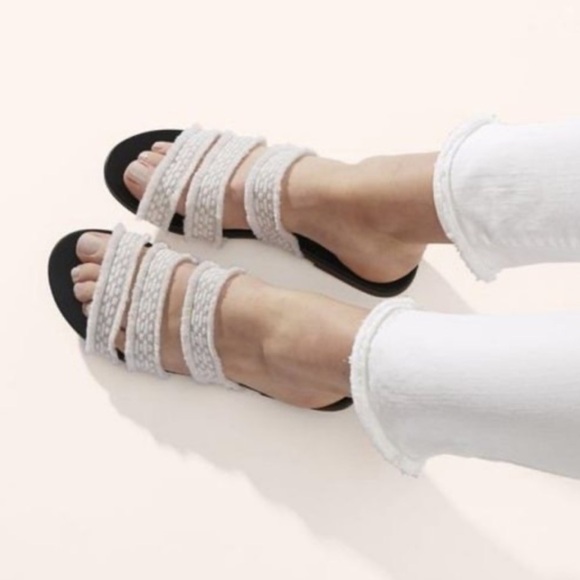 Rothy’s Seashell Fringe Triple Band Sandals Size 6.5‎ - Picture 1 of 8